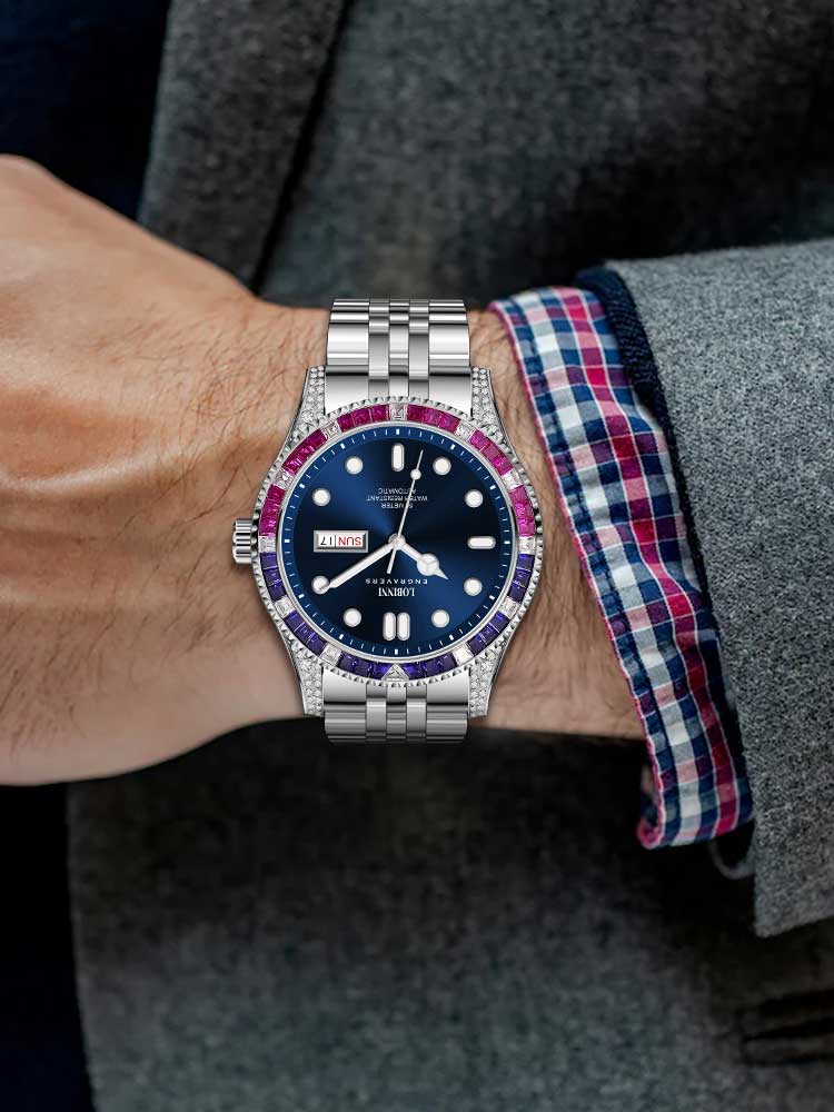 Lobinni High Quality Fashion Stainless Steel Band Luminous Watch 42.5mm.